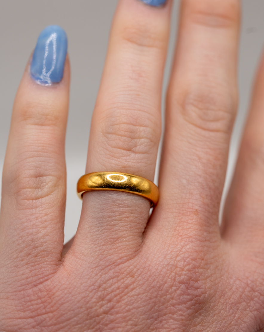 22k gold band