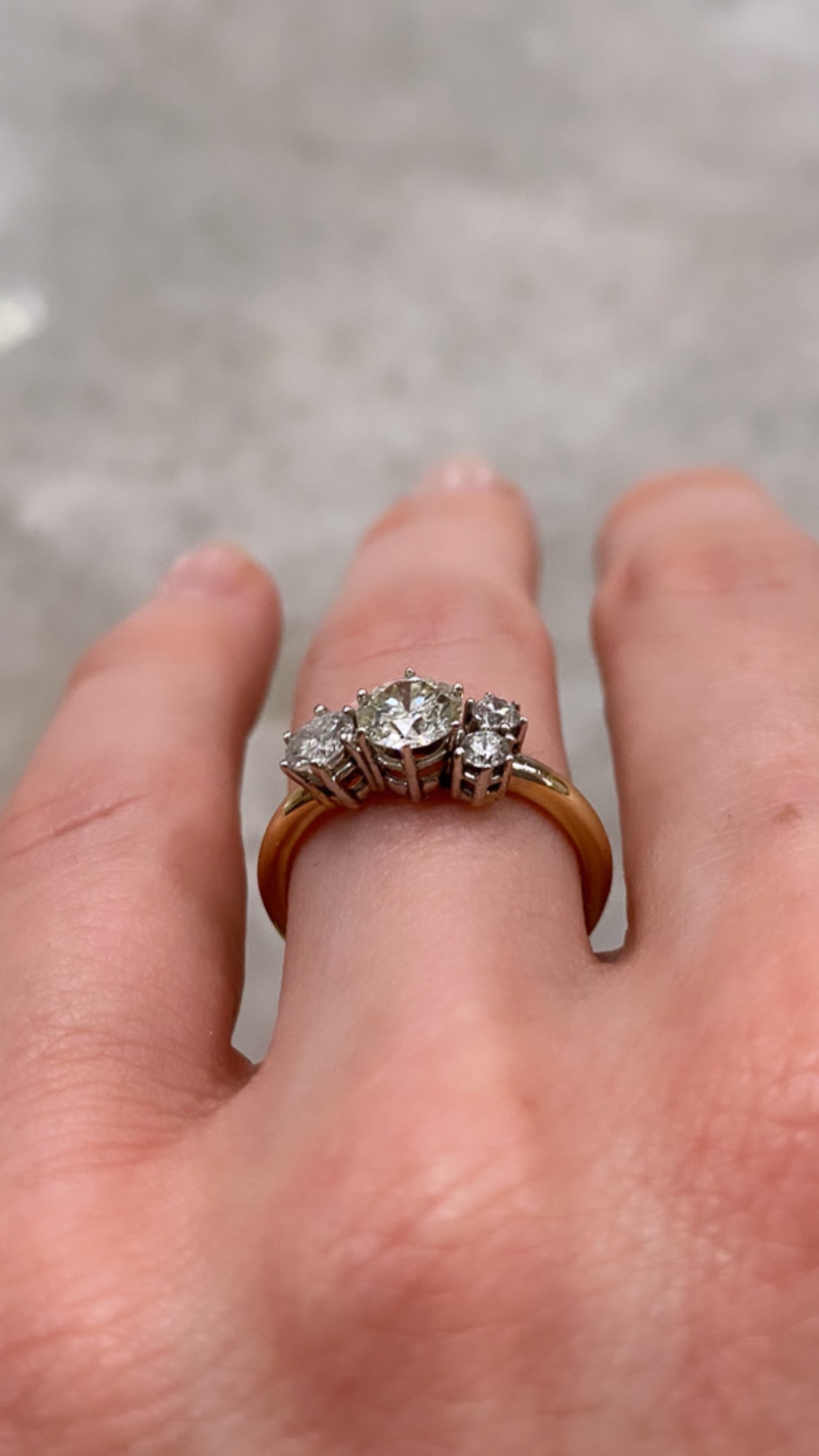 14k diamond cluster ring