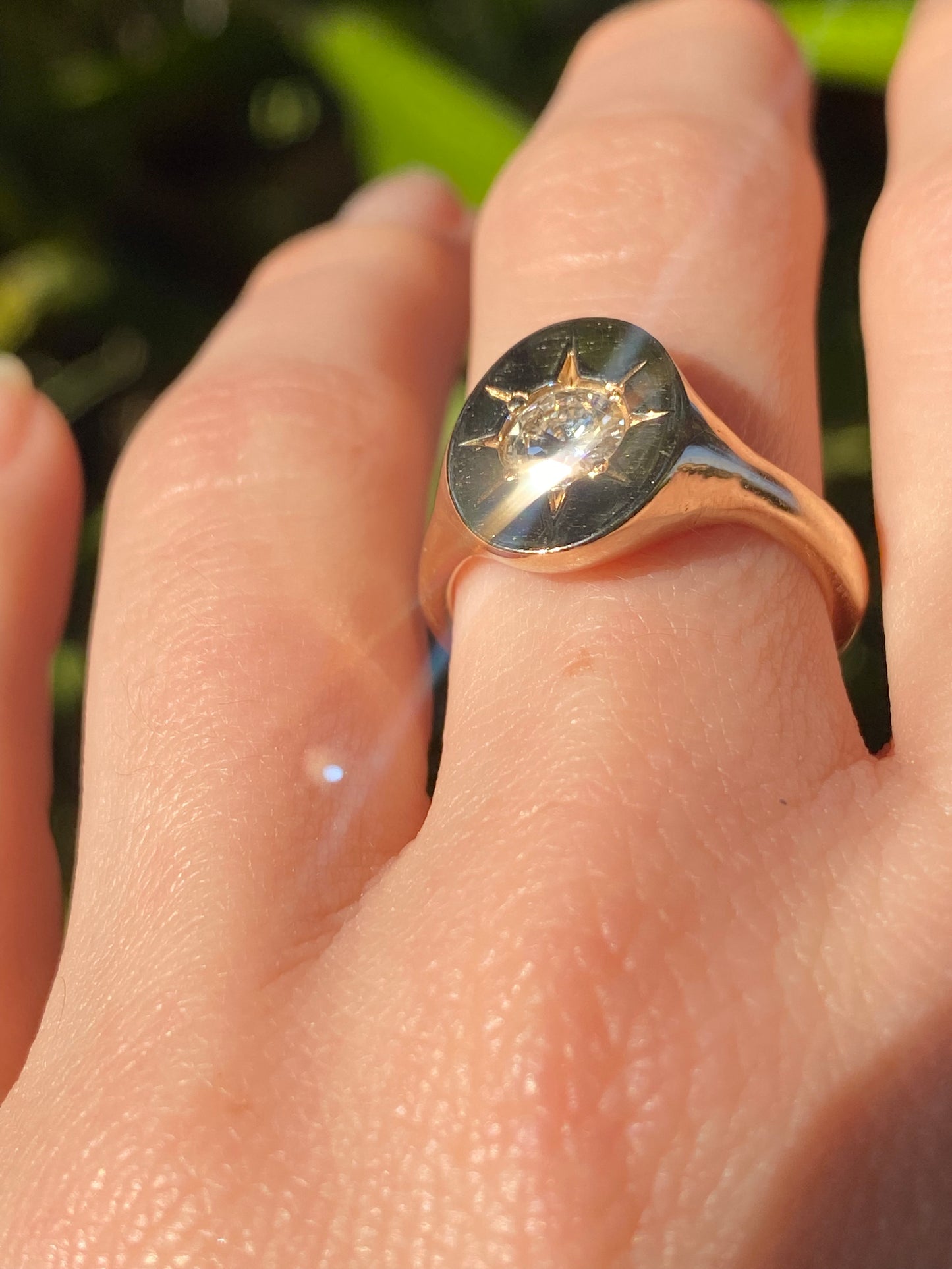 14k star set diamond signet ring